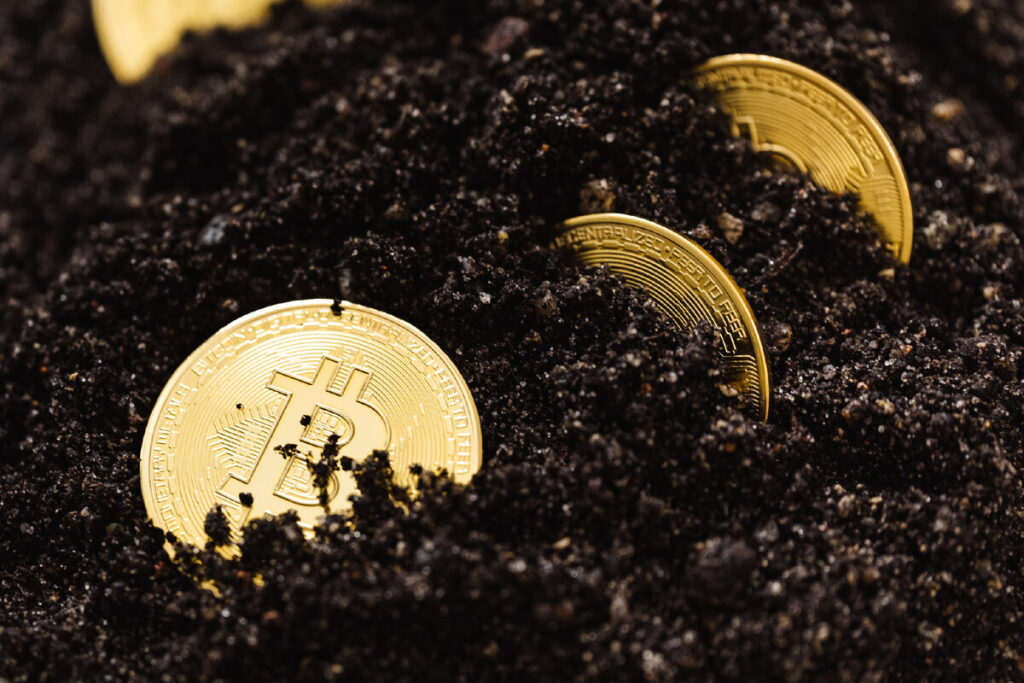 Growth of DeFi and Yield Farming in 2025