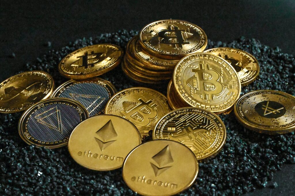  Rise of Altcoins XRP, LT, OM, and GT